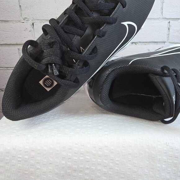 YOUTH NIKE VAPOR BASEBALL CLEATS BLACK WITH WHITE STRIPING SIZE 3.5 NWOT - Picture 2 of 10